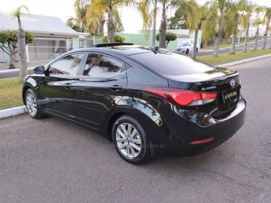 HYUNDAI - ELANTRA - 2014/2015 - Preta - R$ 77.900,00