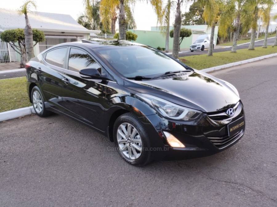 HYUNDAI - ELANTRA - 2014/2015 - Preta - R$ 77.900,00